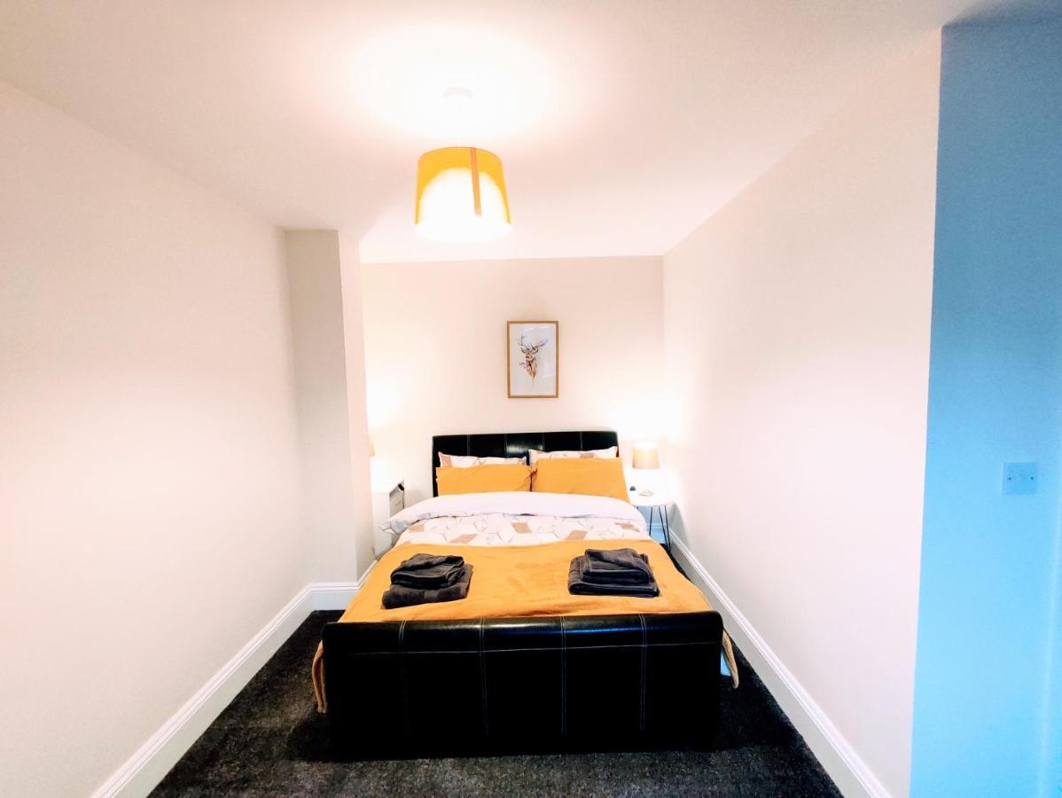 Crystal 2 -free Private Parking * North Shields