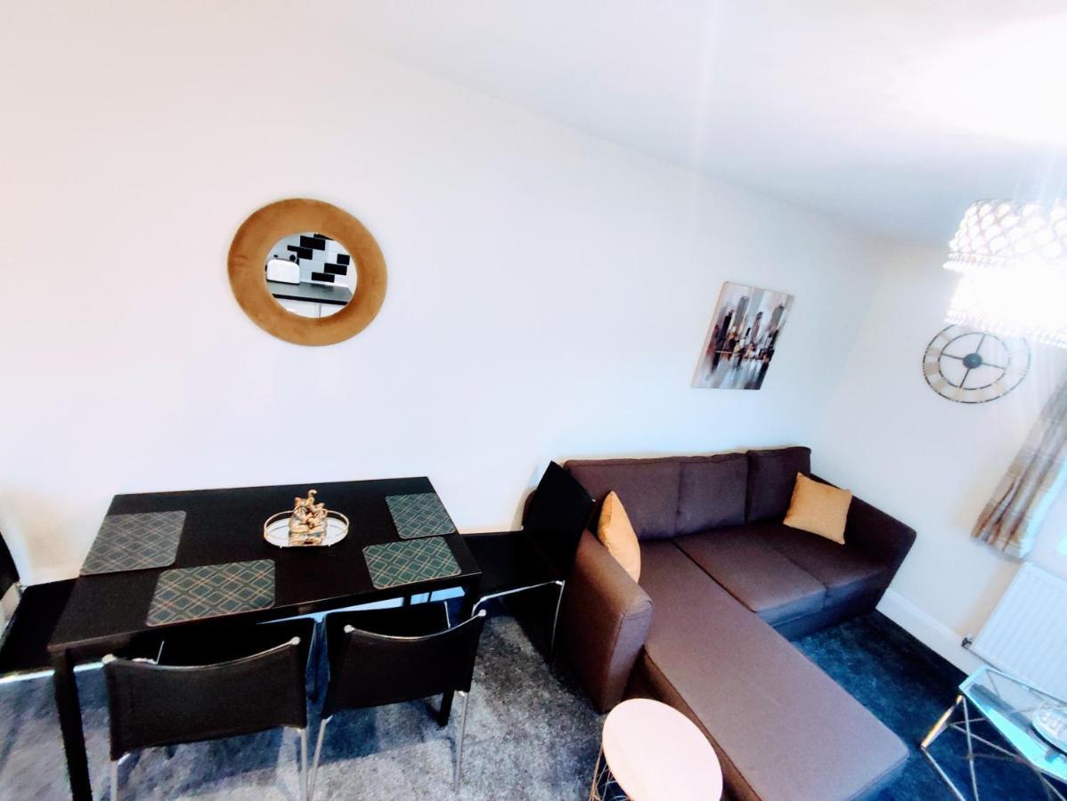 Crystal 2 -free Private Parking Apartment